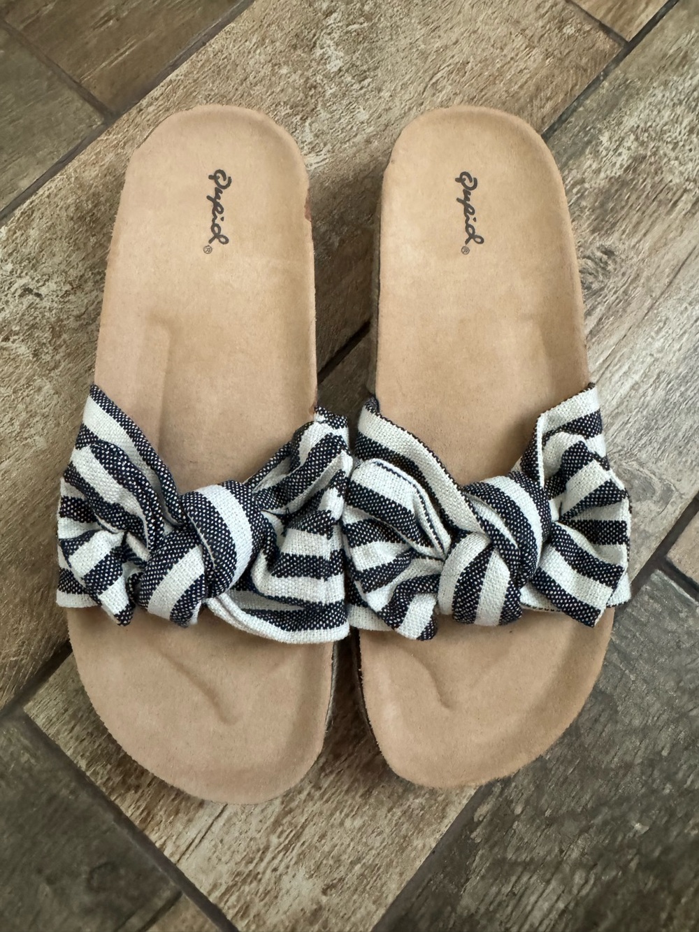 NWOT Qupid Striped Bow Slide Sandals in Black & White Size 8